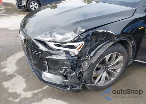 2021 Audi E-Tron Premium Plus Quattro из США, поврежденный, VIN WA1LAAGE8MB039232